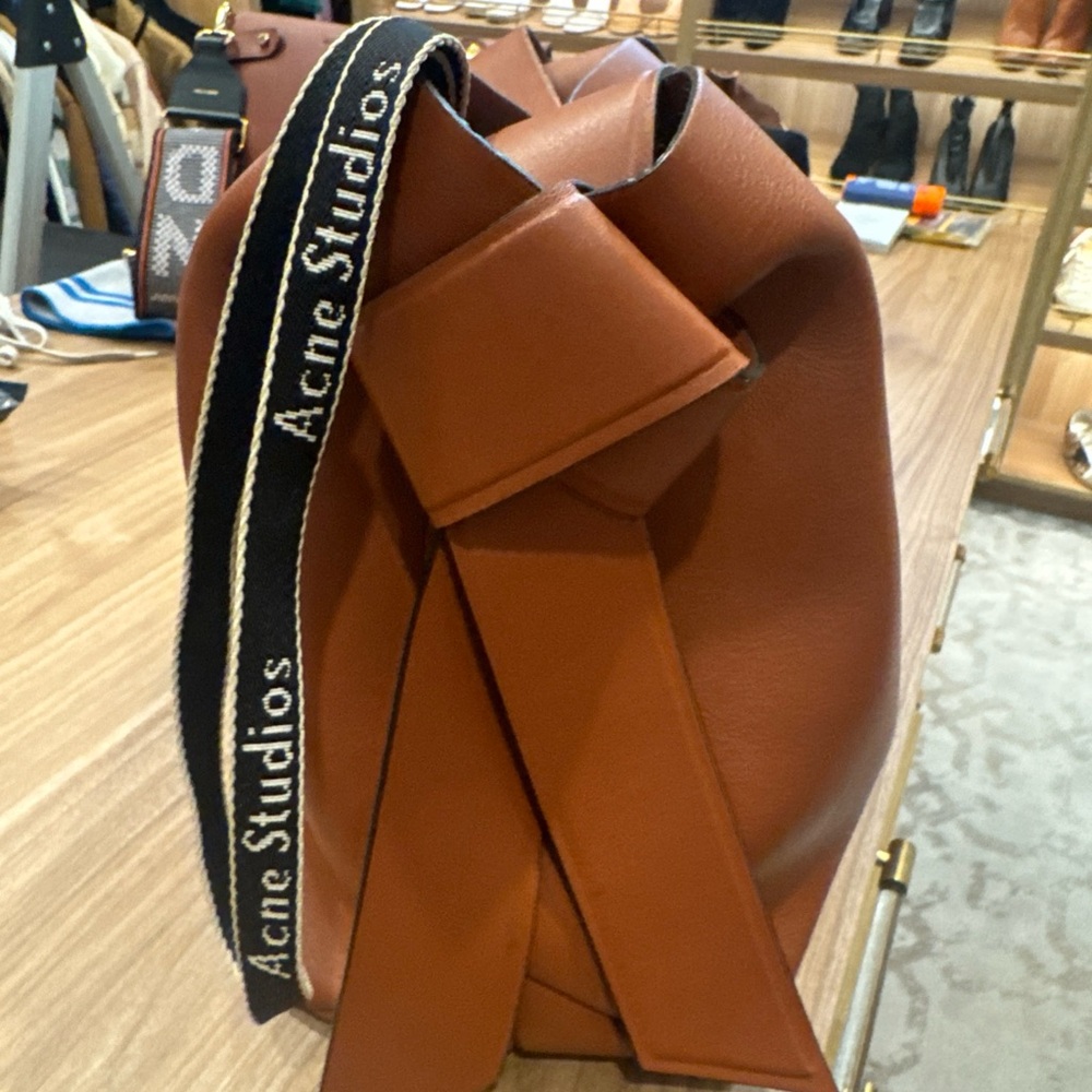 Acne Studios Camel Brown Leather Tote - Picture 6 of 12
